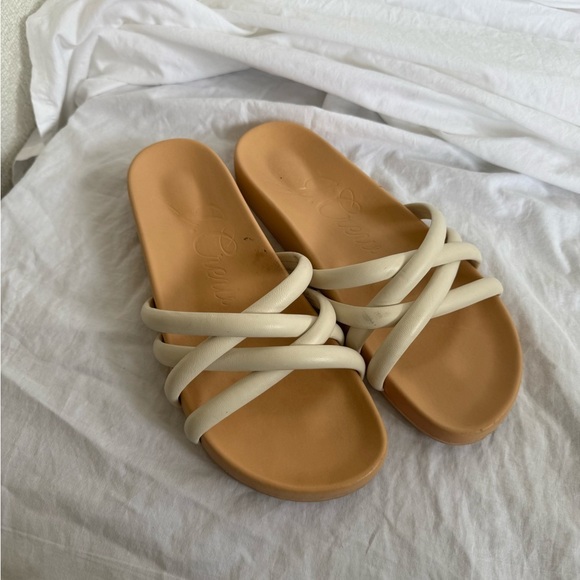 J. Crew Pacific cushy leather strap sandals AY424 White
Slide on slip Size 9.5 - Picture 2 of 11